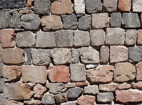 各地樓市“發(fā)燒”，互聯(lián)網(wǎng)房產(chǎn)中介方興未艾